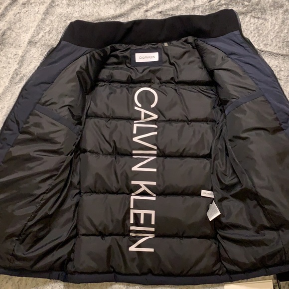 Calvin Klein Dark Navy Puffer Jacket with Inner Bib - Picture 3 of 7